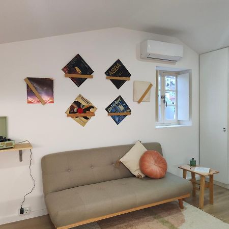 Wood Essence Apartment - Cozy Balcony コインブラ エクステリア 写真