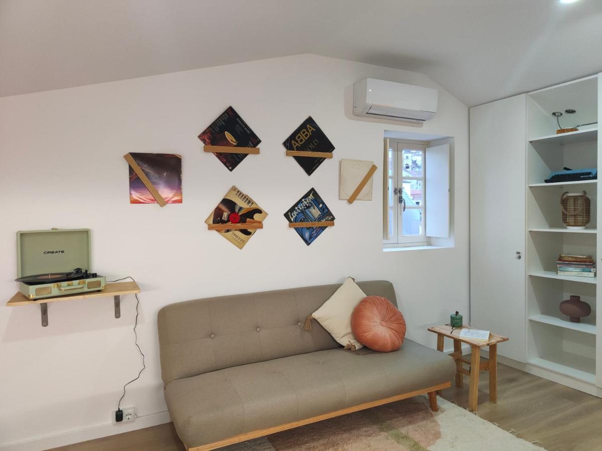 Wood Essence Apartment - Cozy Balcony コインブラ エクステリア 写真