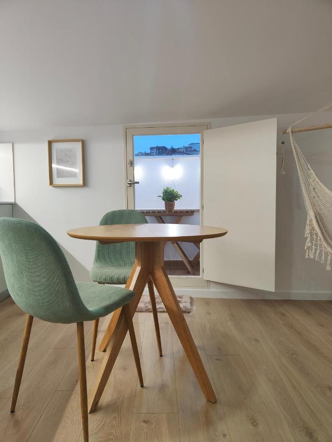 Wood Essence Apartment - Cozy Balcony コインブラ エクステリア 写真