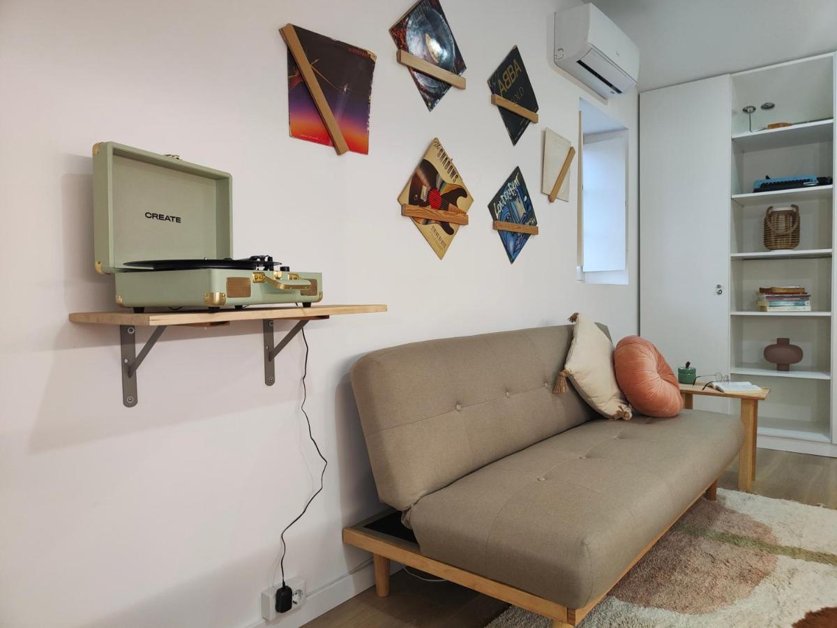 Wood Essence Apartment - Cozy Balcony コインブラ エクステリア 写真