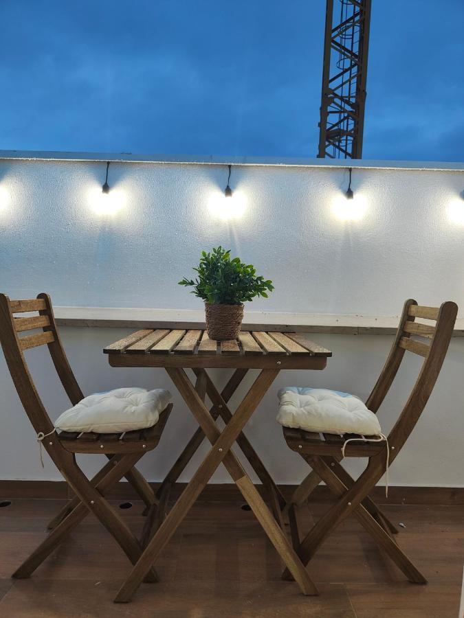 Wood Essence Apartment - Cozy Balcony コインブラ エクステリア 写真